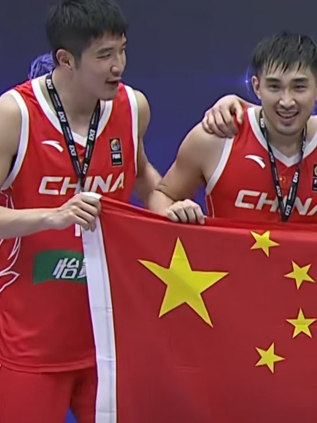 亚洲杯篮球赛季：中国队成功晋级半决赛！
